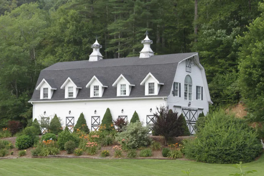 \"French Country Barn Loft\" Luxuriöses Paar Flucht auf dem New River - Image 1