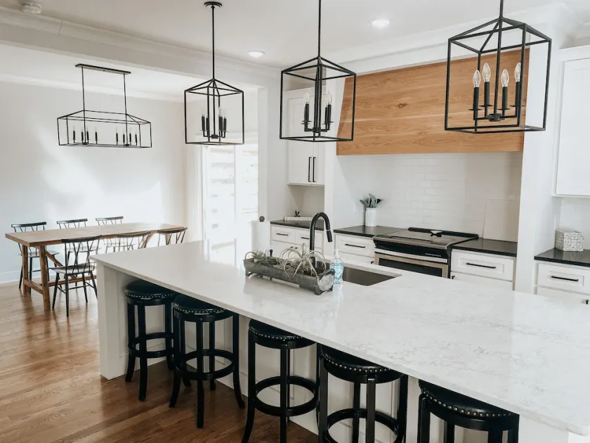 Bright stylish home minutes to downtown! New build with HUGE pool/hot tub combo! - Image 1