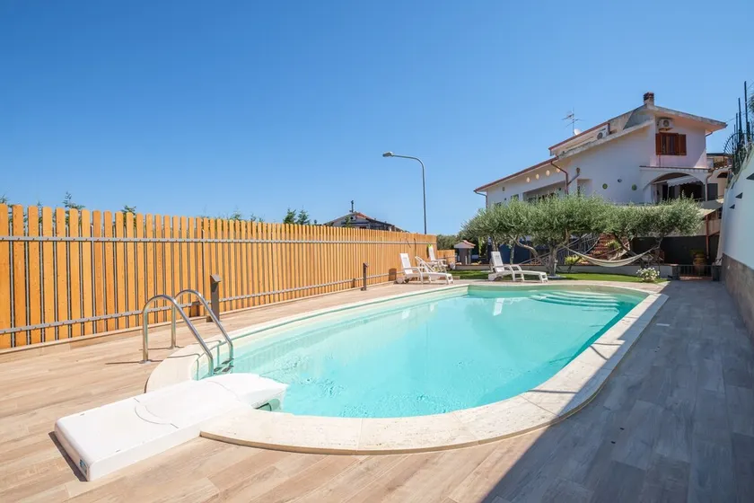 Ferienwohnung \"Puro Relax\" mit Meerblick, privatem Pool und WLAN - Image 1