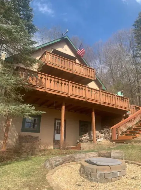 3 Bedroom Cabin at Alpine Lake, near Deep Creek-WISP Resort - Image 1
