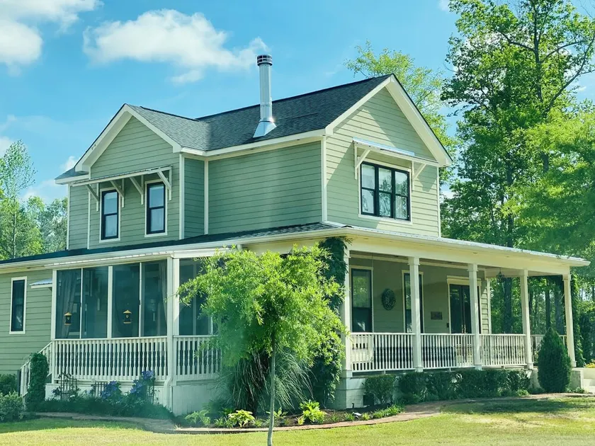 Experience a New 3 Bedroom Farm House - Image 1