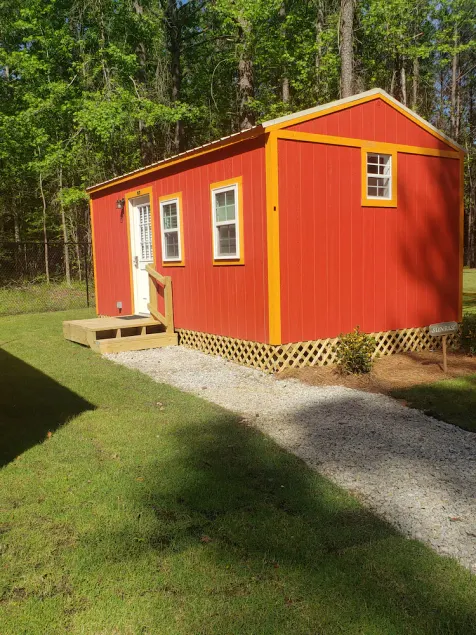 Sunrise Cozy Tiny House. 15 minutes from Auburn University, Bucee's & Walmart - Image 1