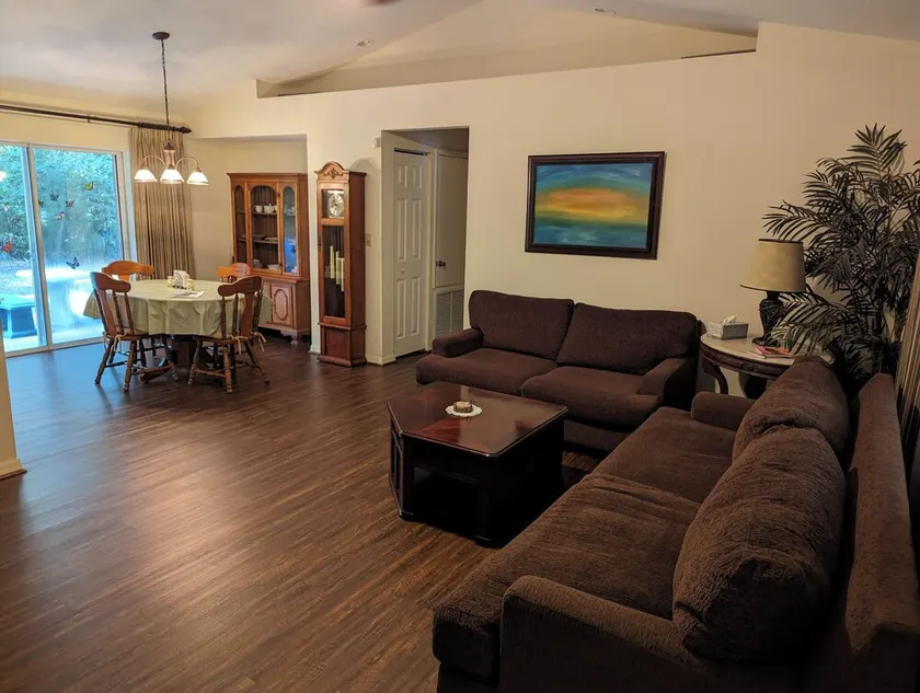 Country Retreat in North Central FL Oasis w/ Firepit, WiFi & Nearby Springs - Image 1
