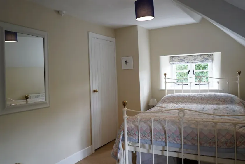 Blue Room - Private bathroom - Image 1
