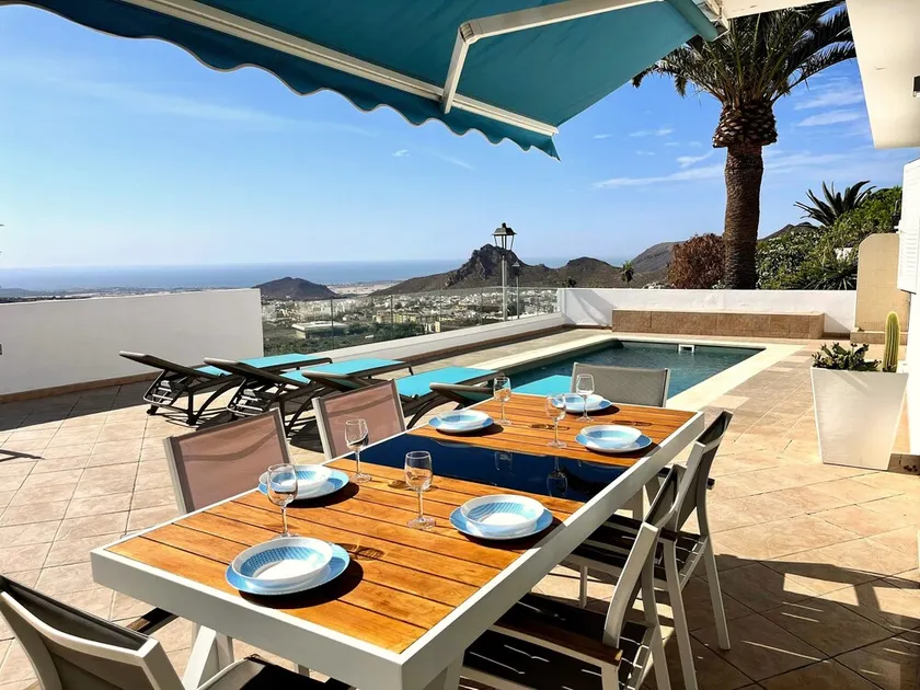 LUXURY VILLA W. BREATHTAKING OCEAN VIEW! UK TV, AIR CON, Wi-Fi & Ping Pong TABLE - Image 1