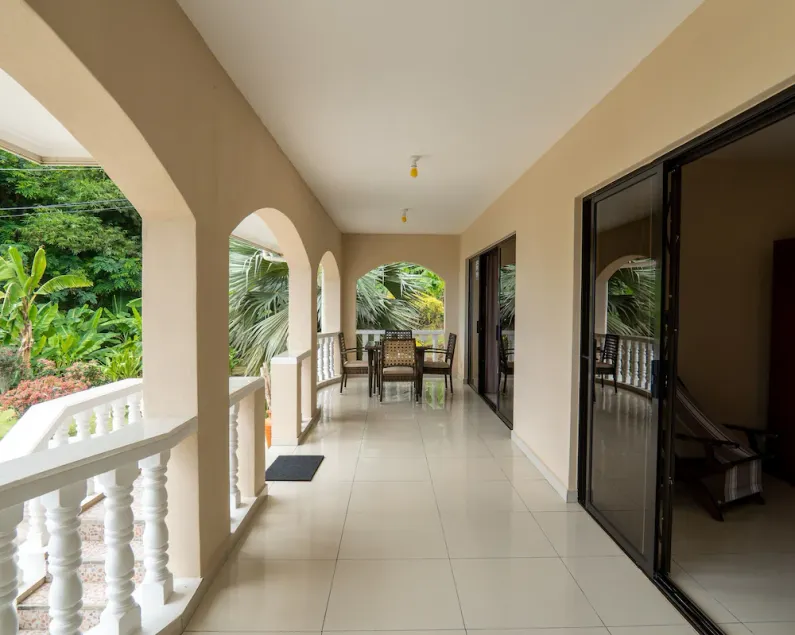 OCEAN VISTA - Image 1