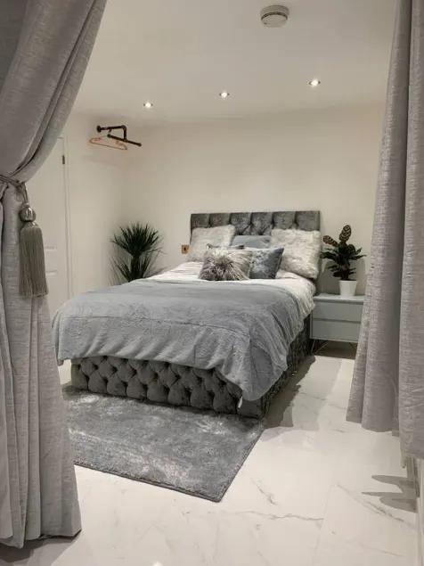 Bury St Edmunds - Apartment - Sleeps 2 - Parking - Image 1