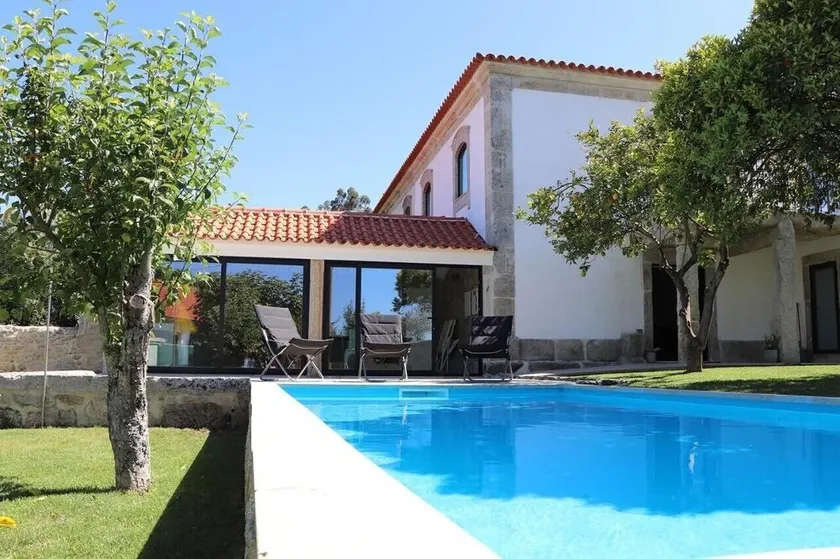 Maison \"Casa do Mestre\", avec vue sur les montagnes, piscine et Wi-Fi. - Image 1