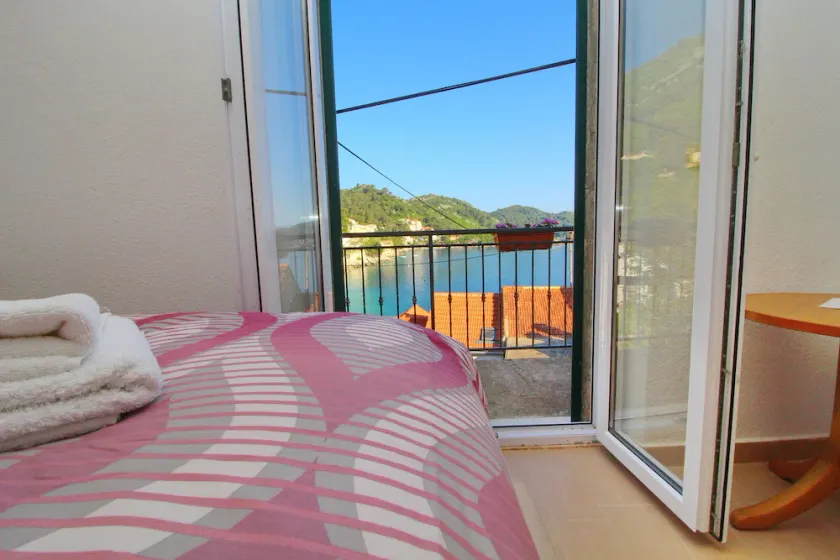Apartment Mambo - Image 1