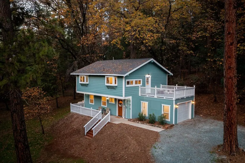 Quiet & Modern Cabin Near Wineries - Fire Pit and BBQ - Image 1