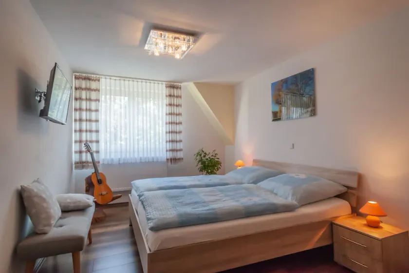 Apartamento familiar para 2 adultos e 2 crianças - Image 1