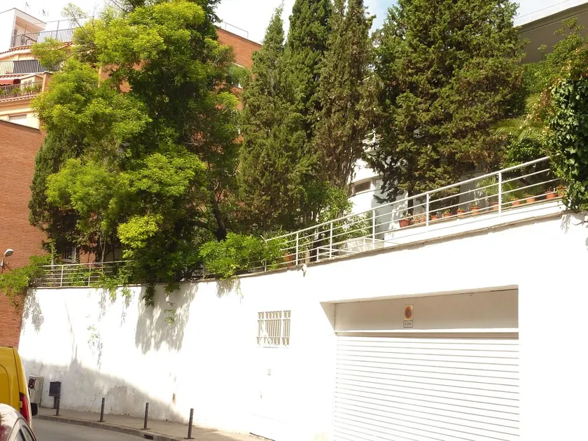 Vilaro Park Güell house with private pool. For groups of friends and families - Image 1