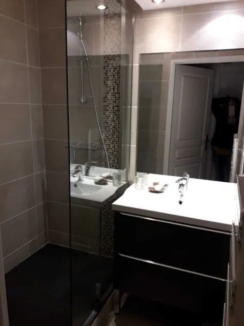 Agreable chambre d'hôtes avec parking gratuit - Image 1