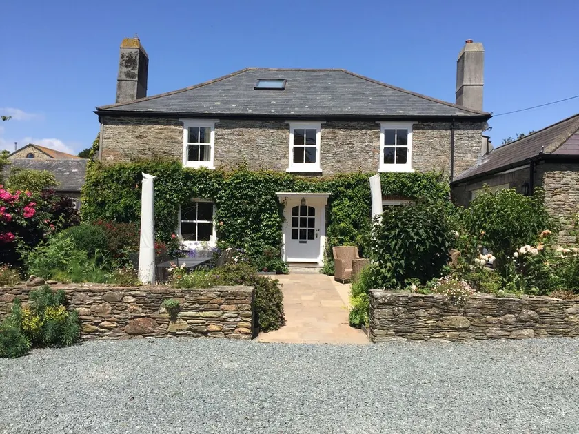 Stunning Country House, heated pool, hot tub, close to beach near Salcombe - Image 1