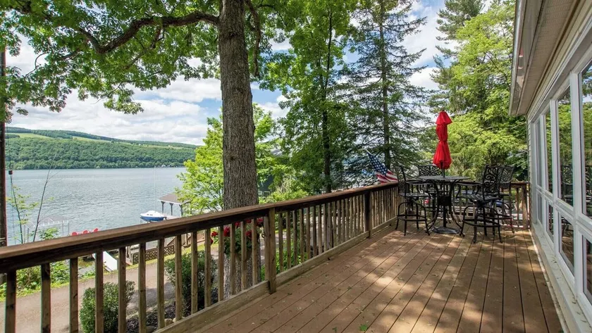 Golden Retreat: Pet Friendly on Keuka Lake! - Image 1