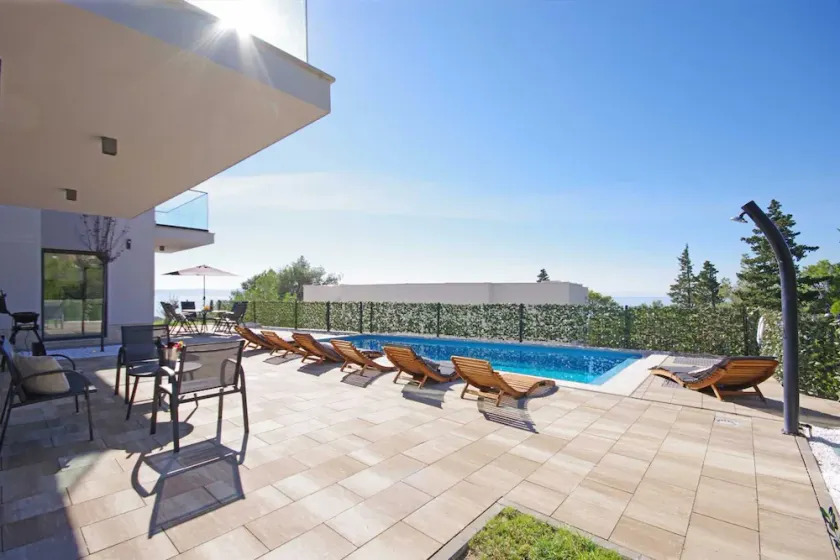 Villa Vert with Heated Pool - Image 1