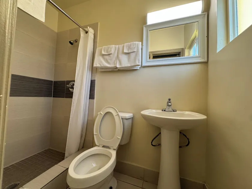 American Inn - Image 1