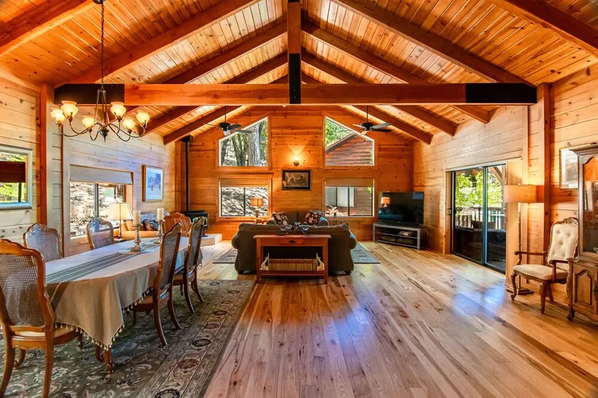 Secluded  and PRIVATE Sierra Nevada Foothills vineyard home - Image 1