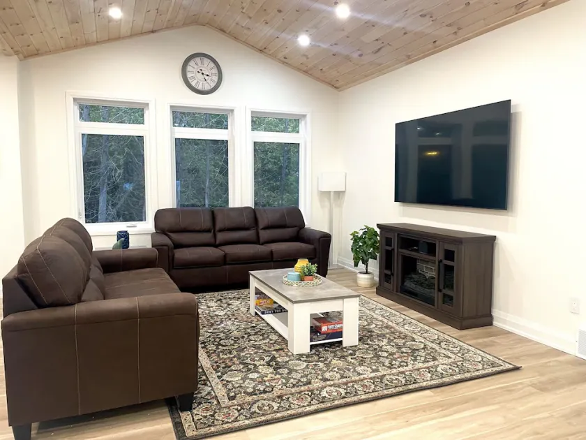 Getaway with newly built cottage which is just 20 mins away from Tobermory! - Image 1
