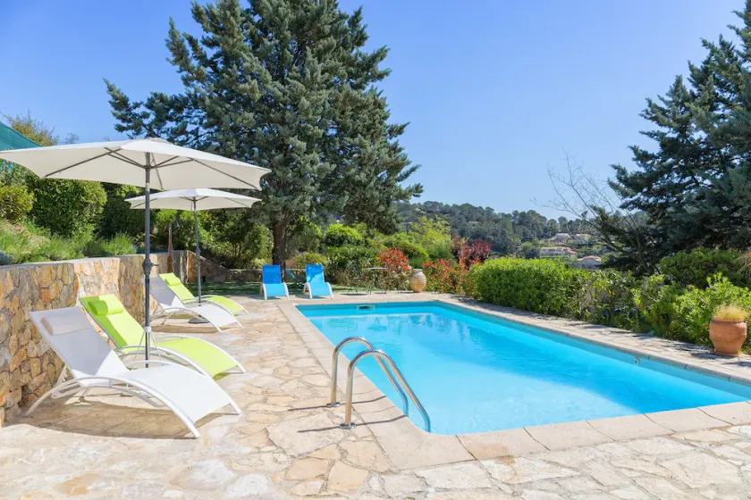Cote d'Azur; luftkonditionerad villa med pool, fantastisk utsikt över 2000 kvm fastighet - Image 1