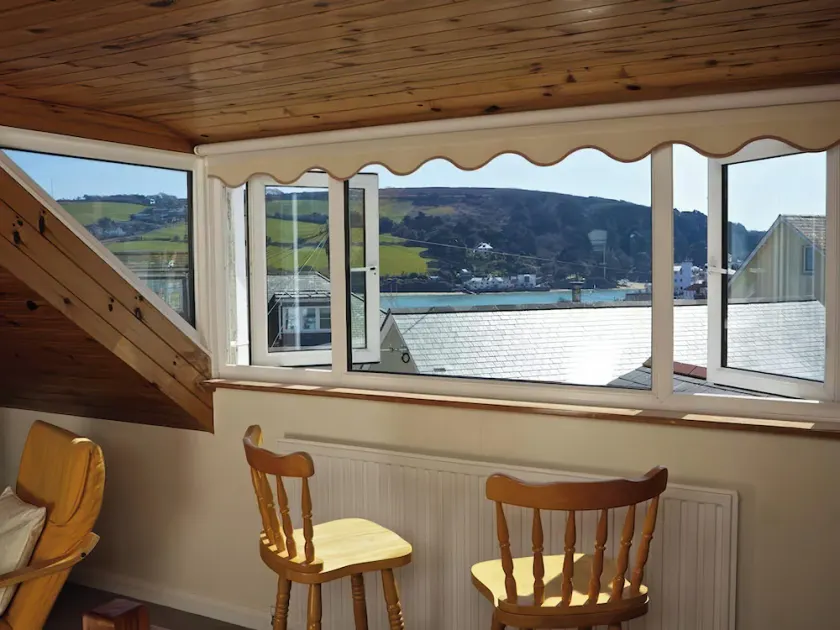 8 Church Street, SALCOMBE - Image 1