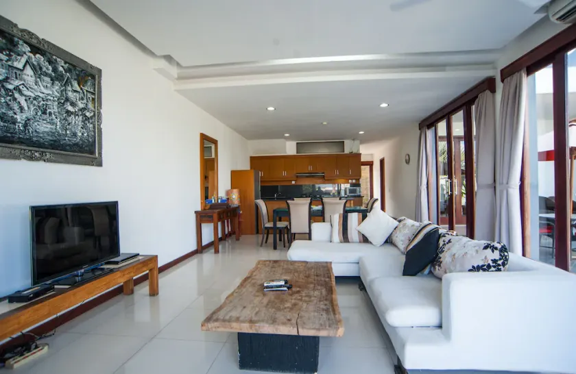 Luxus 5 Schlafzimmer Villa am Strand - Image 1