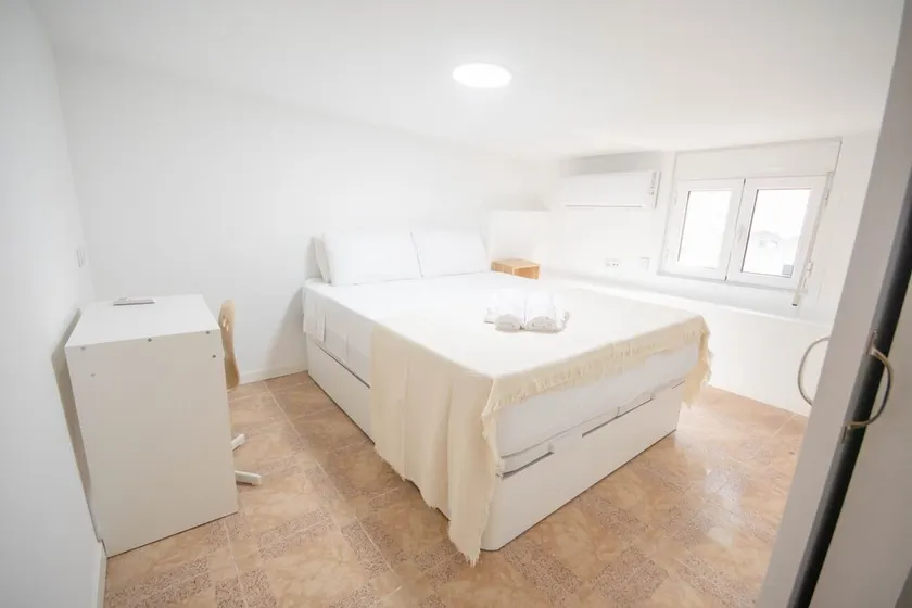 For Your Rentals Encantador apartamento TEMPORAL 3 dormitorios Madrid GUS560 - Image 1