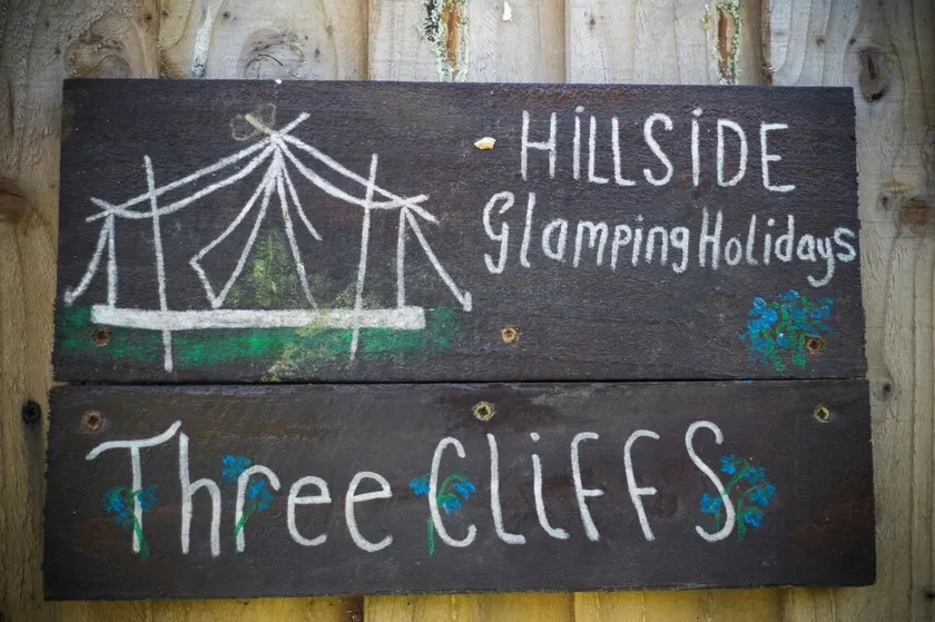 Three Cliffs - Safari Glamping Tent - Llangennith - Image 1