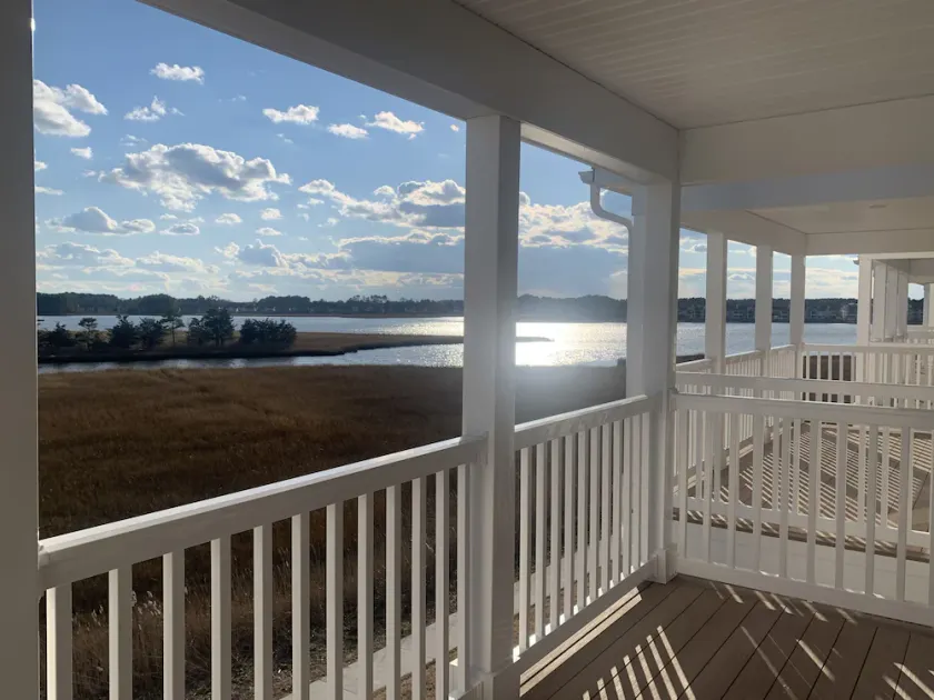 NEW Luxury waterfront house with 3 decks and bay views, sleeps 9.  - Image 1