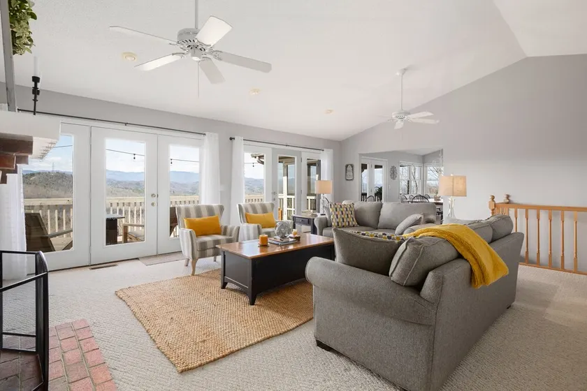 Stunning Mountain View Home - Image 1