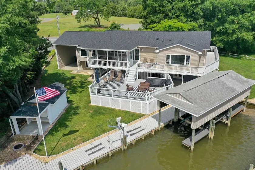 *CLEANING FEE WAIVED on 5+ Night Stay!*  Hot Tub, Dock, Fire Pit Beach/Pool - Image 1