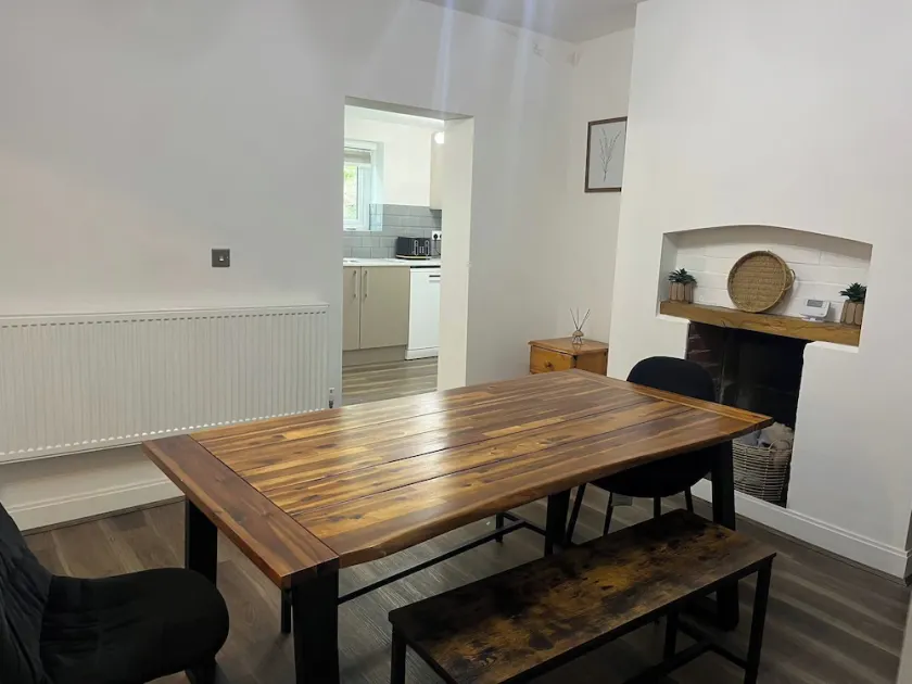 Llangollen - House - Sleeps 8- Garden - Image 1