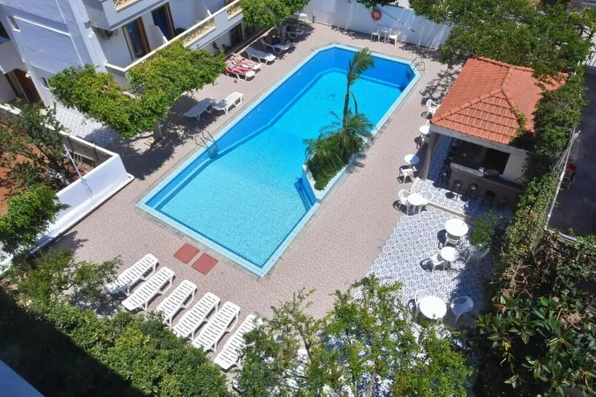 Sunny Resort Crete - Image 1