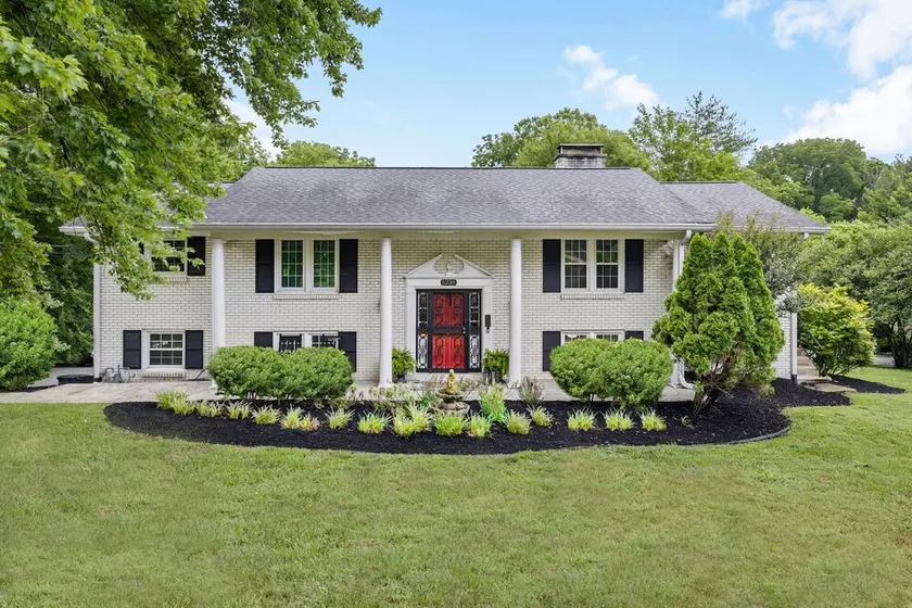Hidden Creekside Oasis – Minutes to Downtown Nashville - Image 1