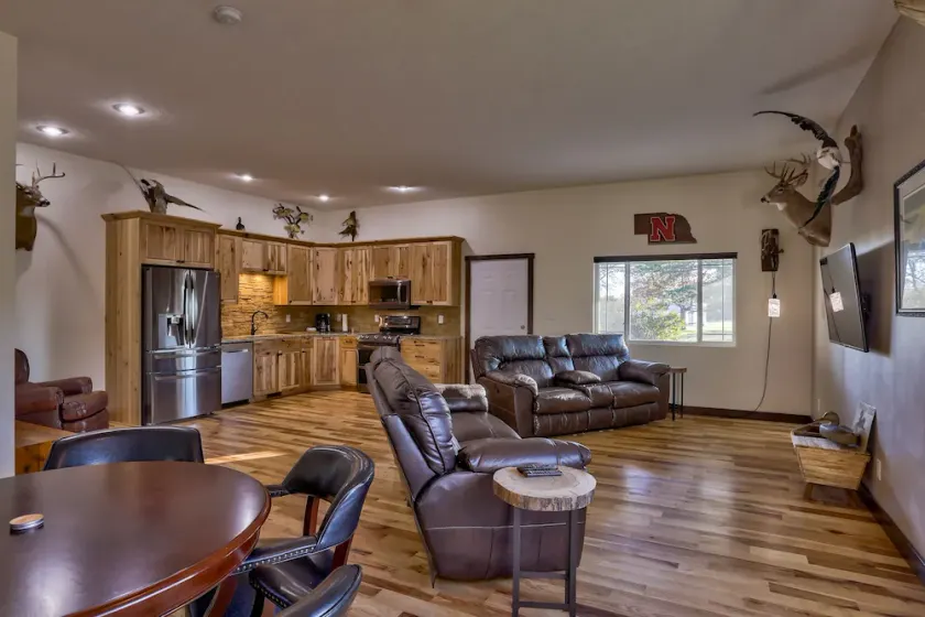 Kinsmen Lodge, Where You're Not Just A Guest You're Kin. - Image 1