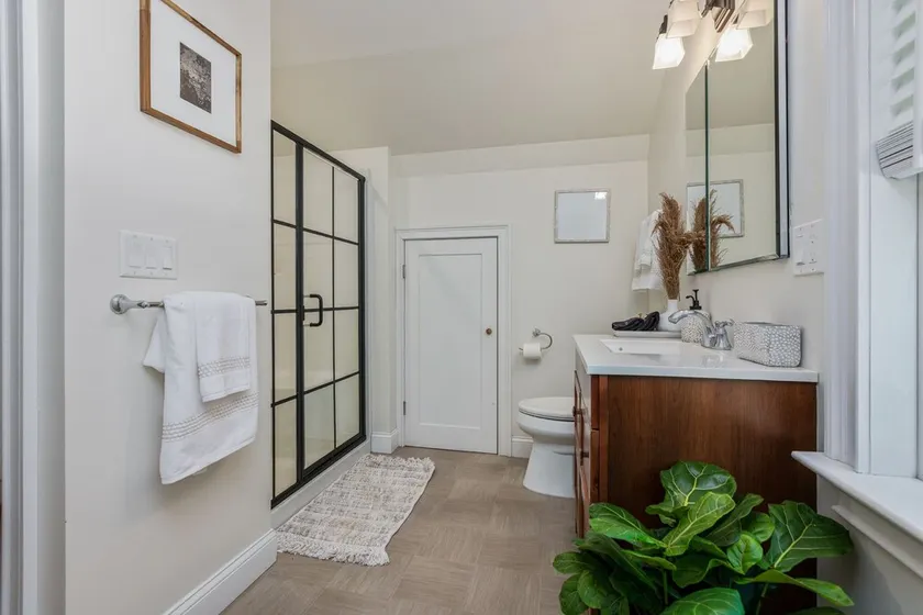 Spacious suite - close to everything + backyard 10 min to Portsmouth +Ogunquit - Image 1