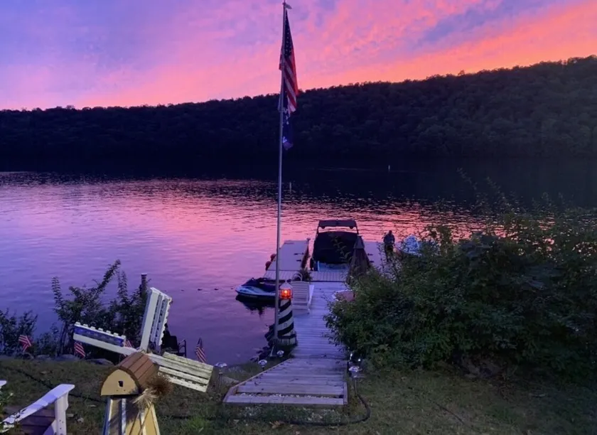 Direct Waterfront on Candlewood Lake with / boat slip/ hot tub & outdoor kitchen - Image 1