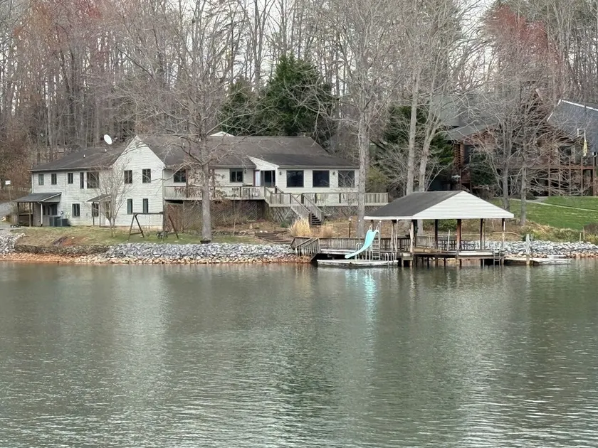 A Second Wind! With Sliding board/diving board!! - Image 1