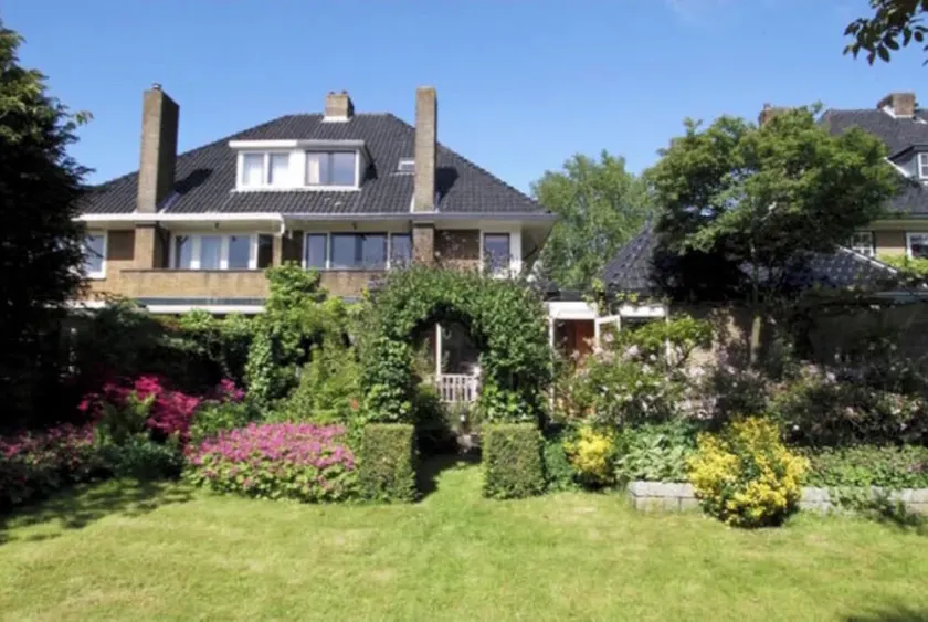 CLASSIC HOME: Oase in der Nähe von Amsterdam, Strand und Formel 1 - Image 1
