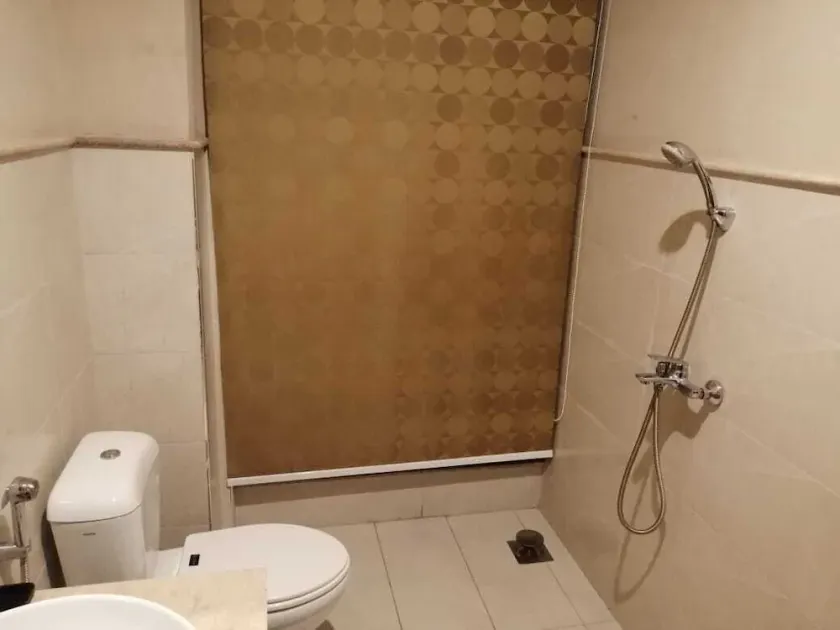 Captivating 1-Bed Apartment  fully furnished - Image 1