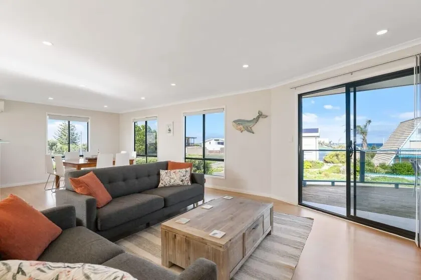 8 Corcoran Avenue - BEACH SEAS THE DAY - Image 1