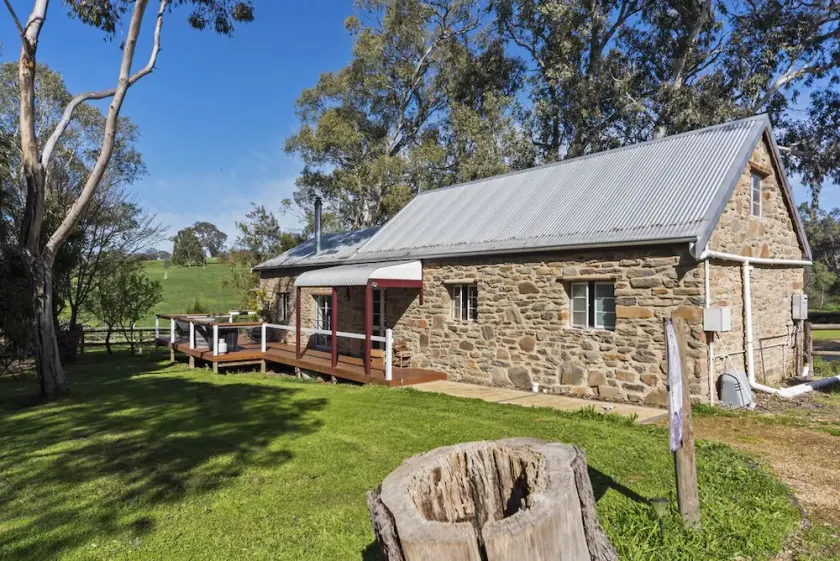 The Stables på 1860 Wine Country Cottages - Image 1