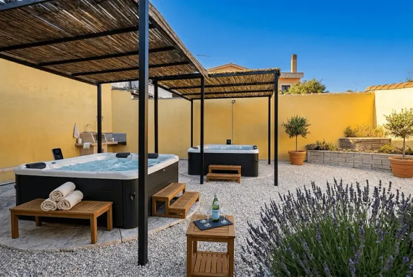 Costa Ovest Apartment Breeze - Image 1