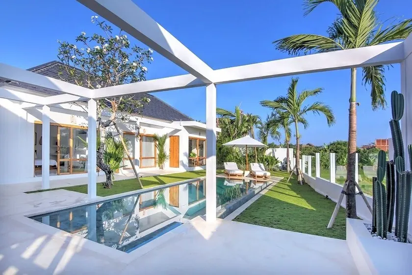 Maluka22, unwind 3BR villa Canggu & Pererenan -pool & walking to the beach - Image 1