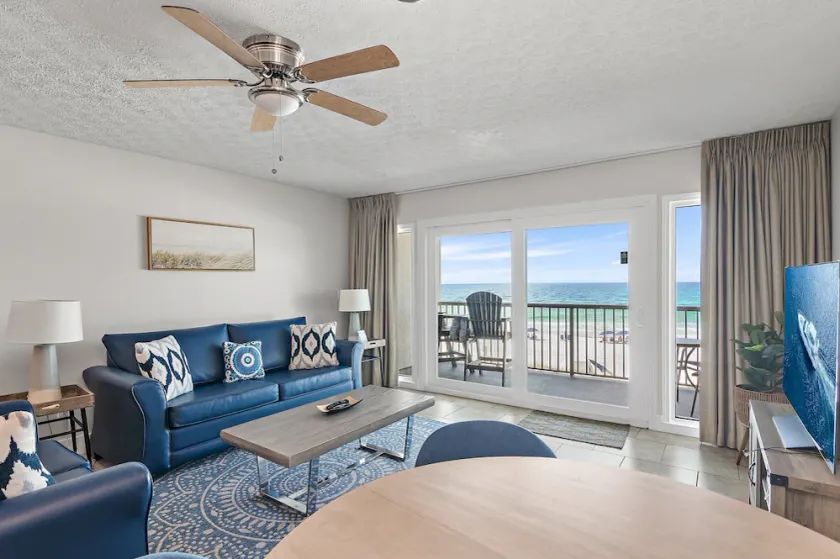 Seafarer, Gulf Front Condo, Right on the Beach - Image 1