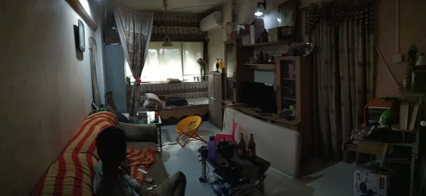 Air conditioned, fully furnished 1RK, ideal for 2-3 persons. - Image 1