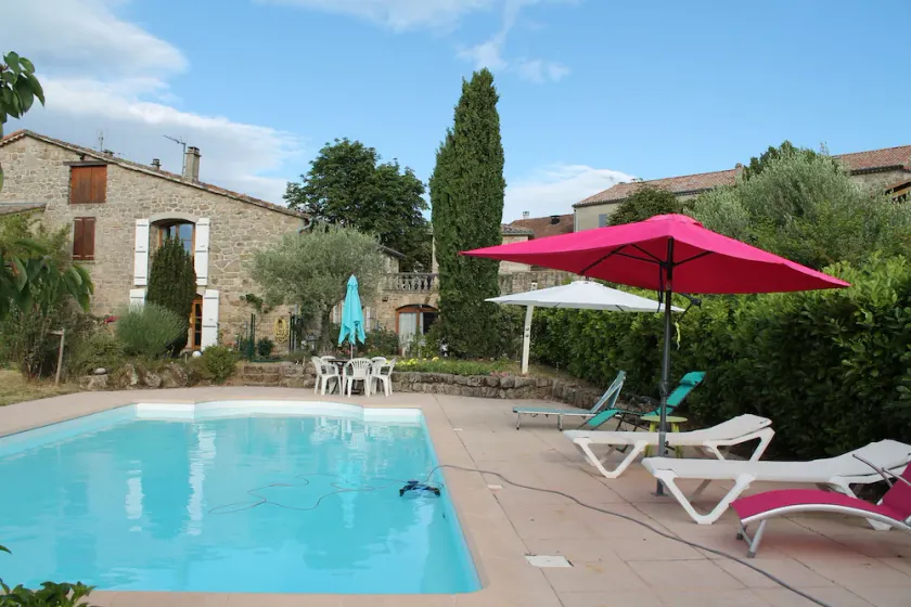 Sommerhus 6 personer, 3 stjerner med swimmingpool i Sydlige Ardèche - Image 1