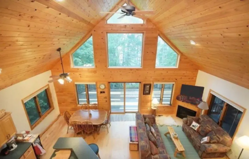 Morning View chalet lake home on Pear Lake - Image 1