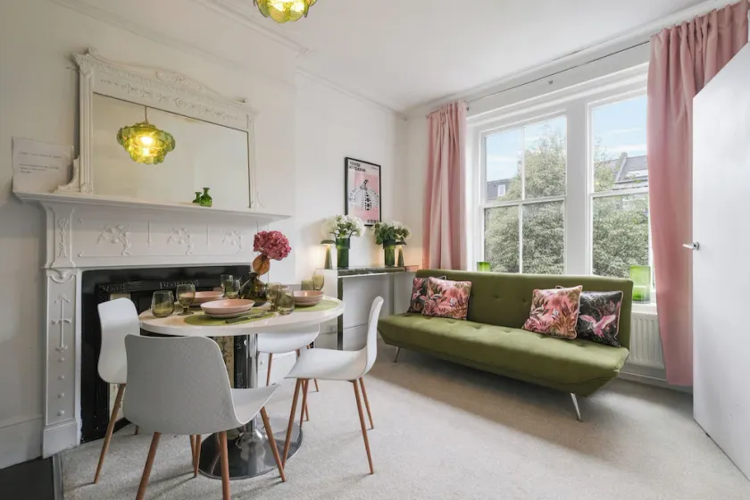 Suite 9 Glückseligen, Helle 1-Zimmer-Suite in ruhiger rd in Belsize Park - Image 1