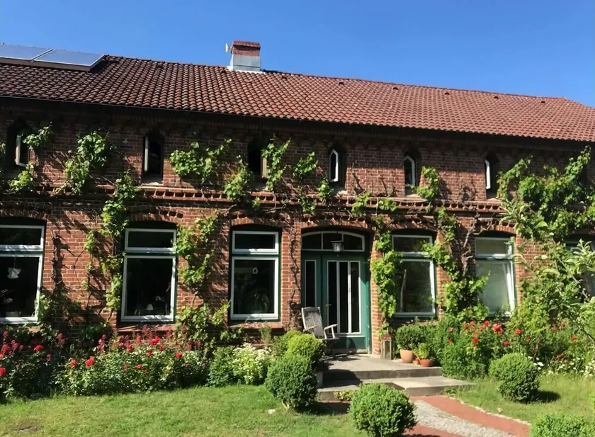 1 in the Maassen Country House - Image 1